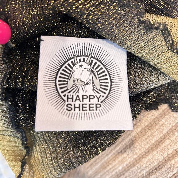 Happy Sheep Shimmer
Sweater Semi-Sheer Black, yellow, gold metallic threads Med - Picture 5 of 8